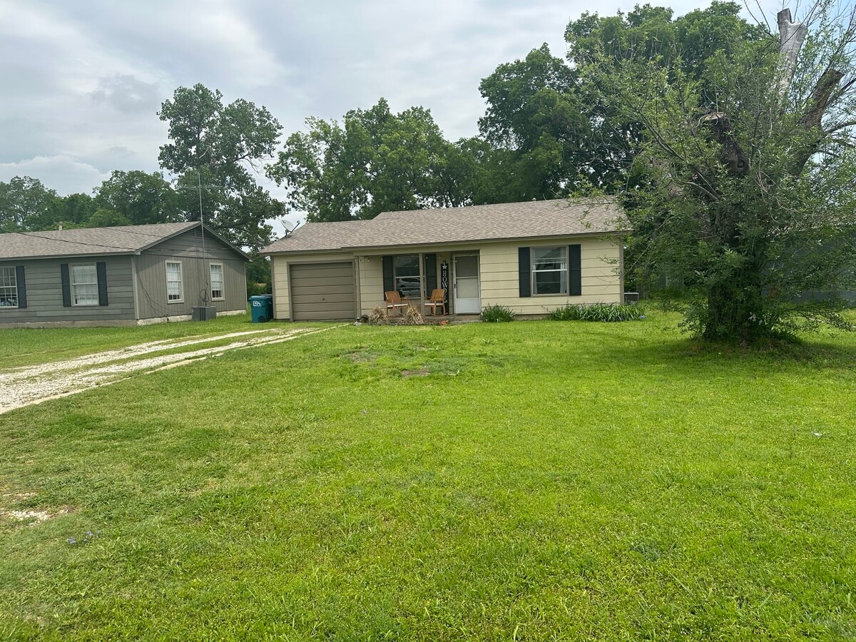 Photo - 3485 Country Club Rd