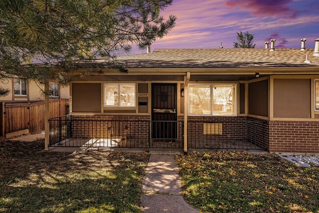 Photo - Updated 2 Bed 1 Bath Townhome in Clayton N...