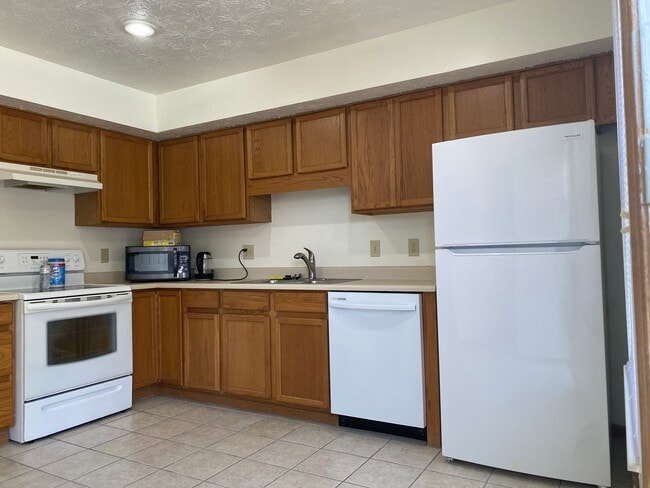 Photo - 1016 Eleanor Ave Unit 1016