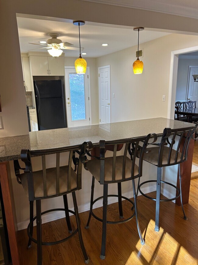 Cocina - 15 Old Village Ln