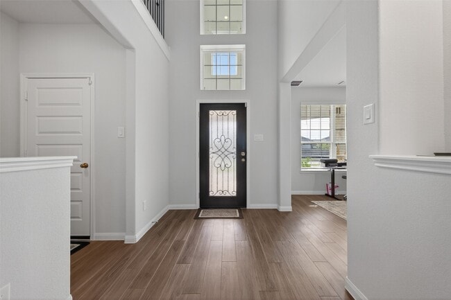 Photo - 3025 Waxwing Dr