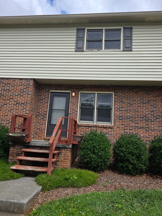 Photo - 1800 Seminole Dr