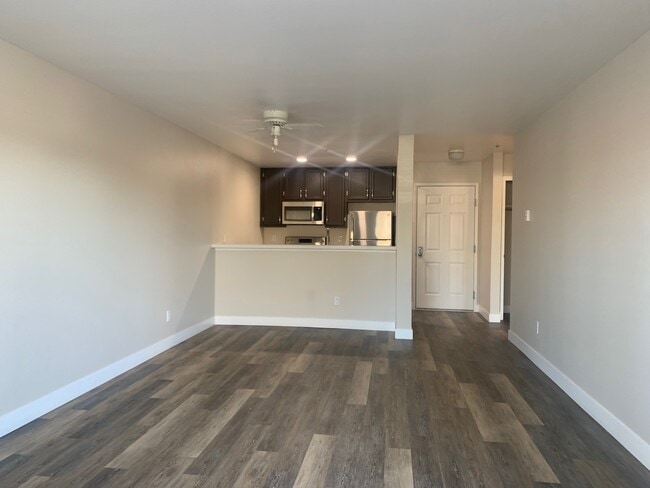 Flora Vista Apartments