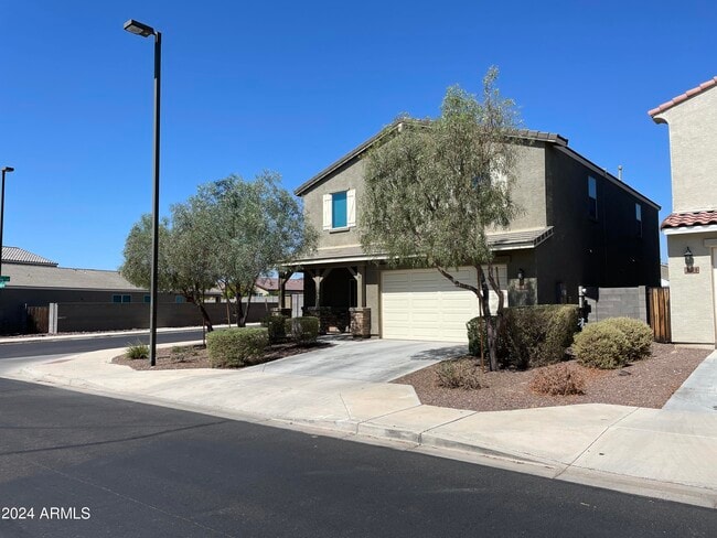 2018 N 213th Dr