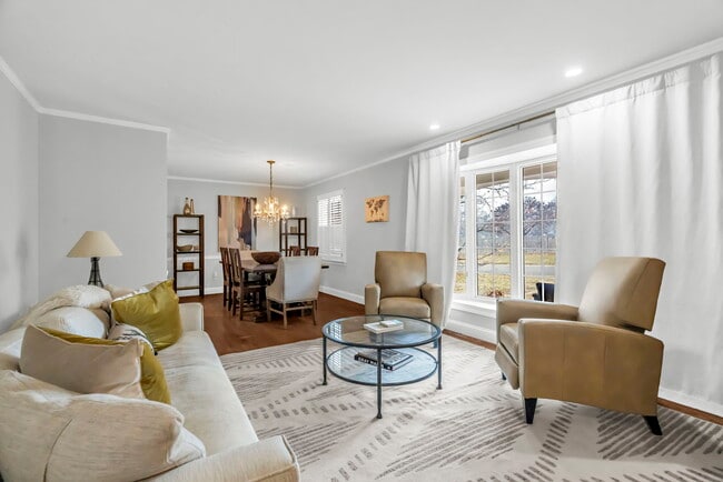 Photo - 6661 Woodson Dr