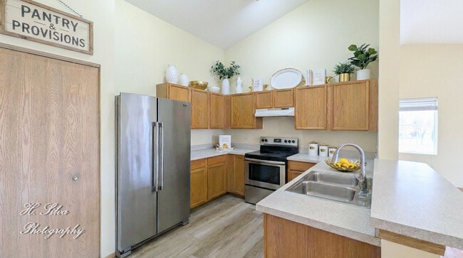 Photo - 1431 Silverstone Dr Unit 1431