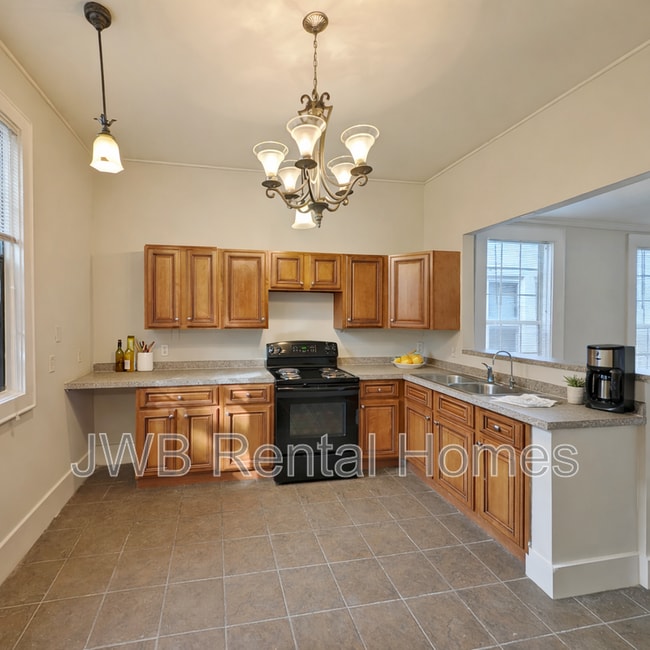 Photo - 424 Walnut Ct