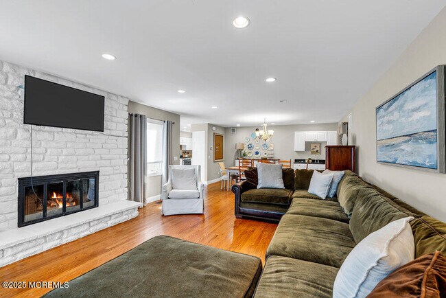 Photo - 8 Baltimore Blvd