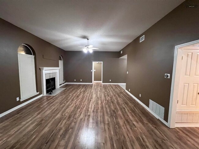 Photo - 6031 Van Dorn Dr