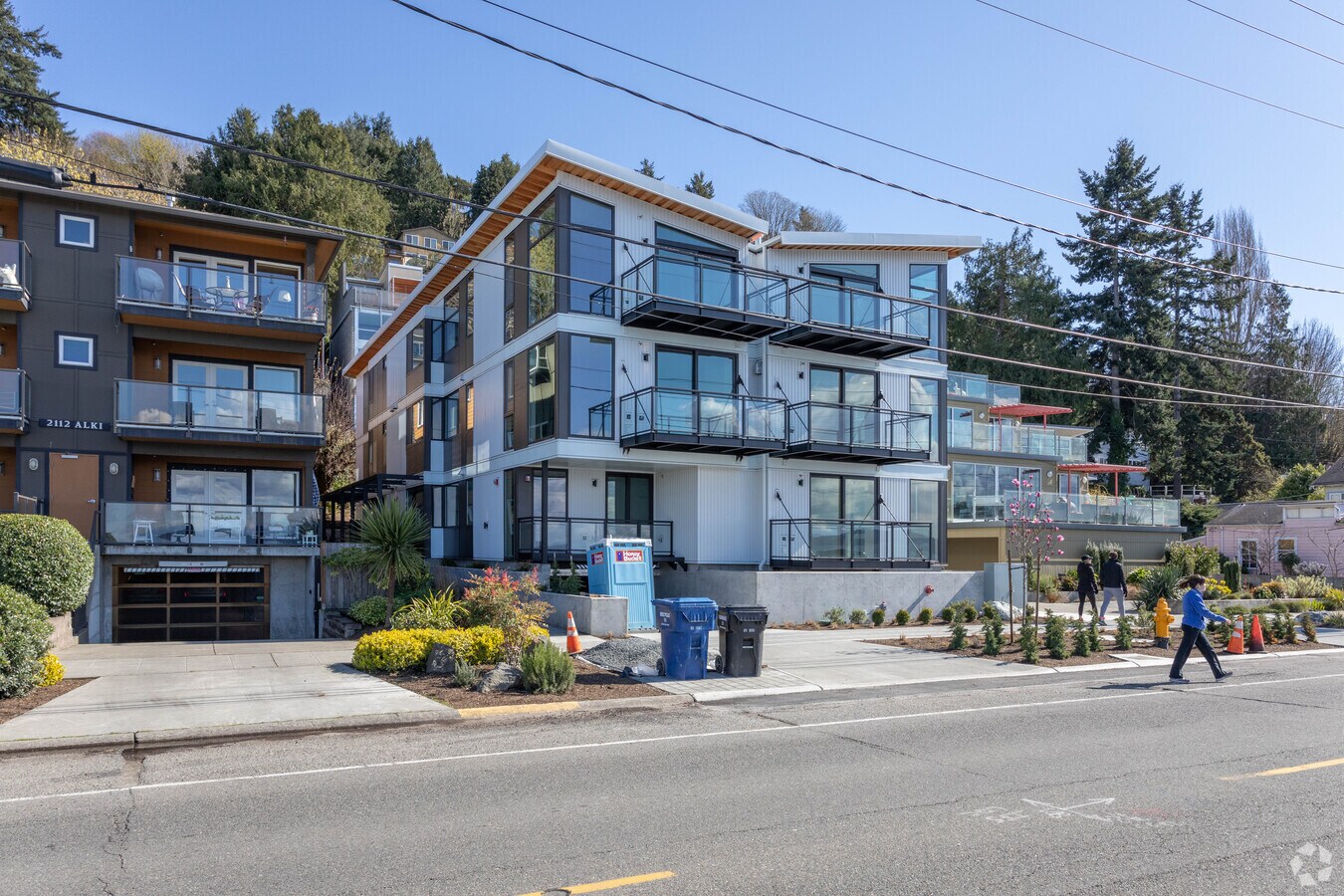 Photo - 2116 Alki Ave SW Apartments