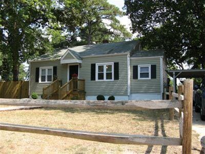 Building Photo - 2419 Salua Dr