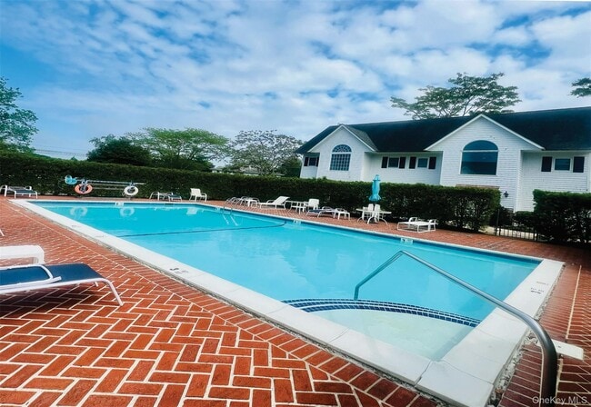 Photo - 25 Mitchell Rd Unit 3