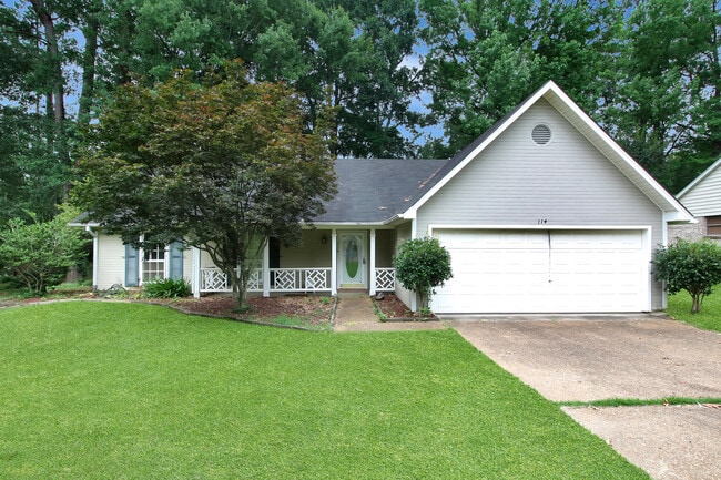 Building Photo - 114 Trace Ridge Dr