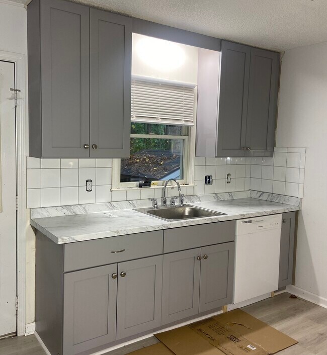 Photo - 1816 Azalea Ave