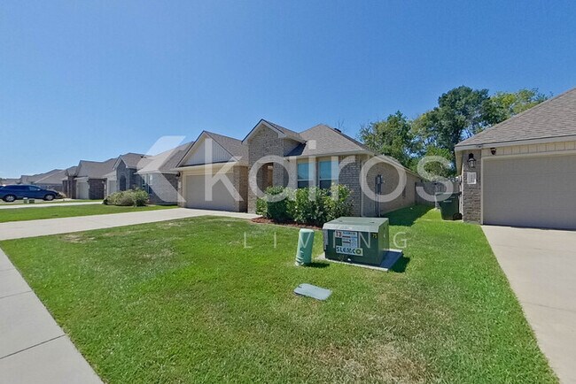 122 Yardley Ct