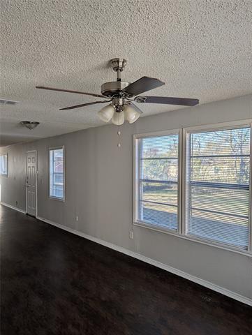 Photo - 4655 Norris St