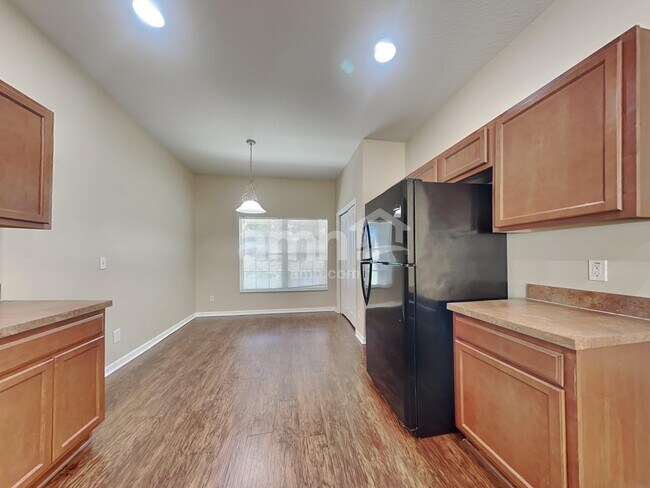 Photo - 1216 Maplebrook Dr