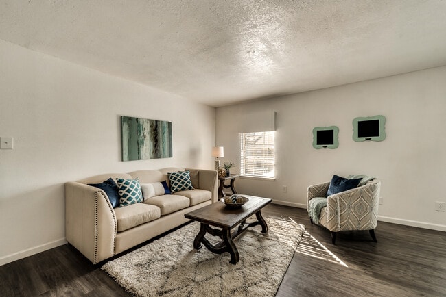 Photo - Shady Valley Square