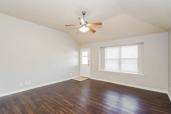 Photo - 4933 Lemon Grove Dr