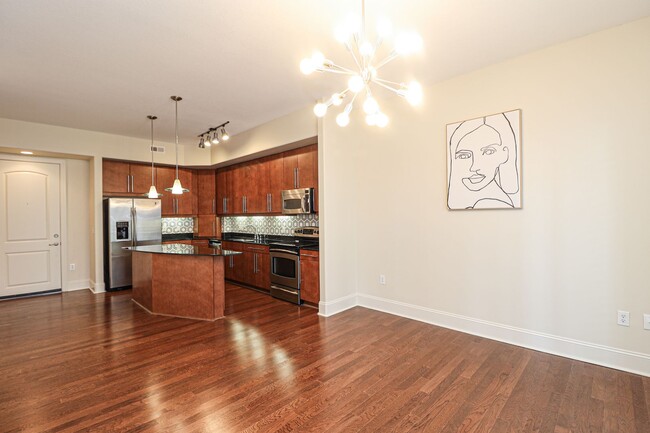 Photo - Piedmont Row Condo! Unidad 402