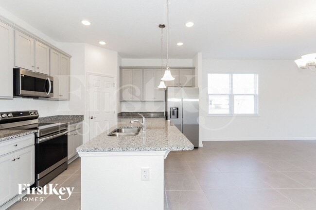 Photo - 544 Crown Rose Dr