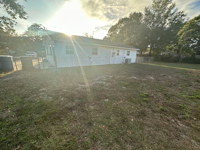 Photo - 318 Wallington Rd