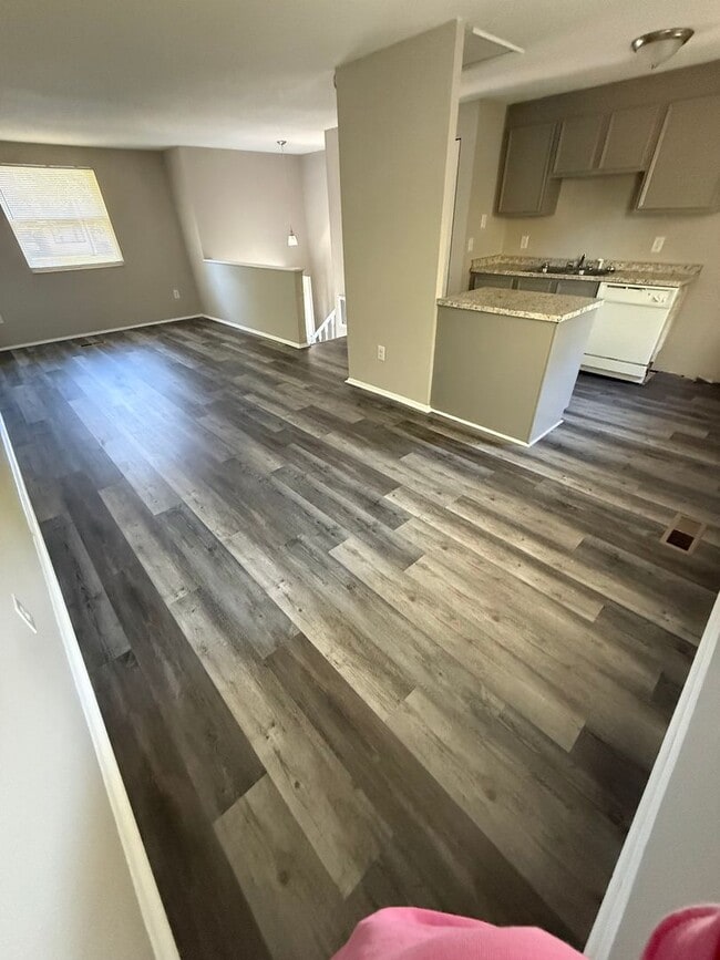 Photo - 2511 Camellia Dr Unit B