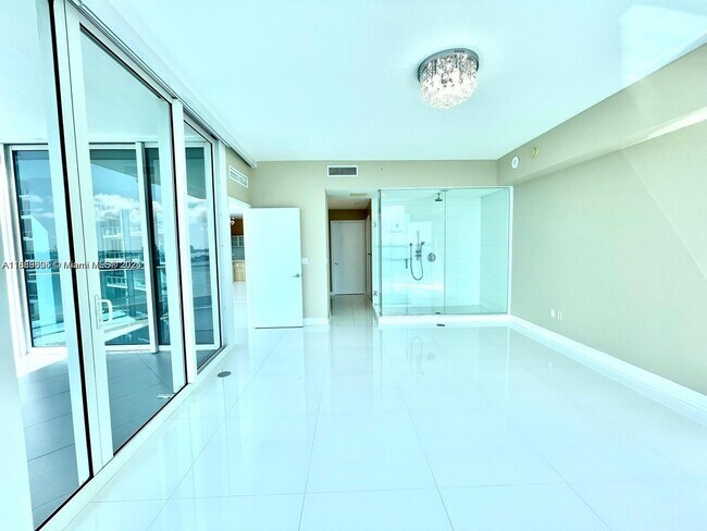 Photo - 2020 N Bayshore Dr Unit 2102