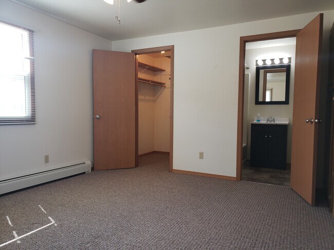 1030-1034 S 6th St Unit H