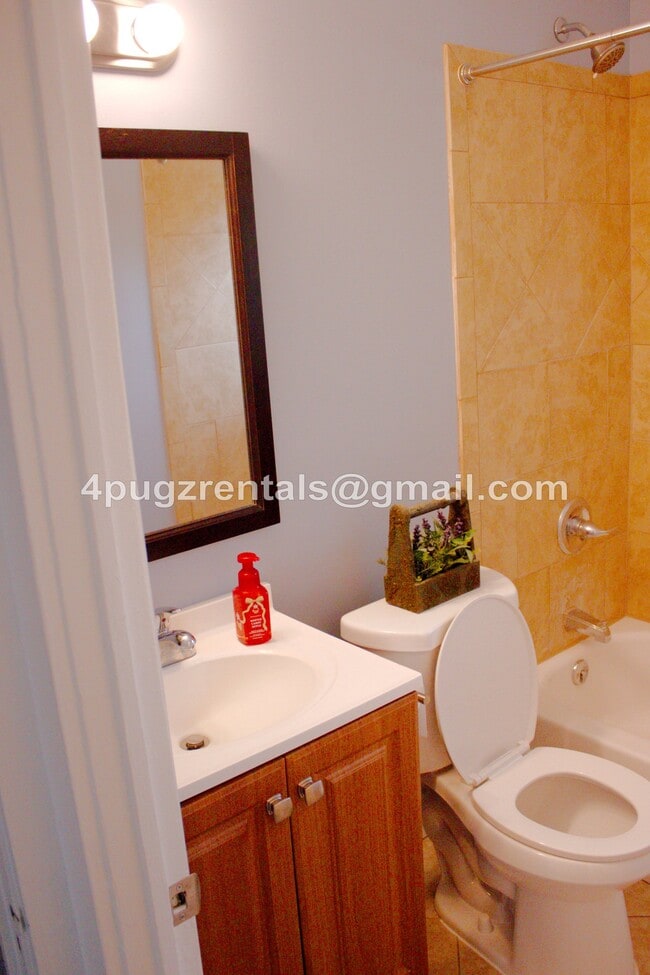 Photo - 107 W Newcomb Rd