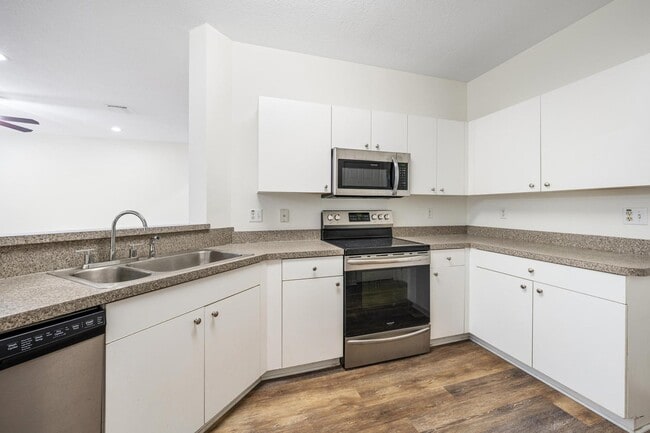 Photo - 9091 Villa Palma Ln