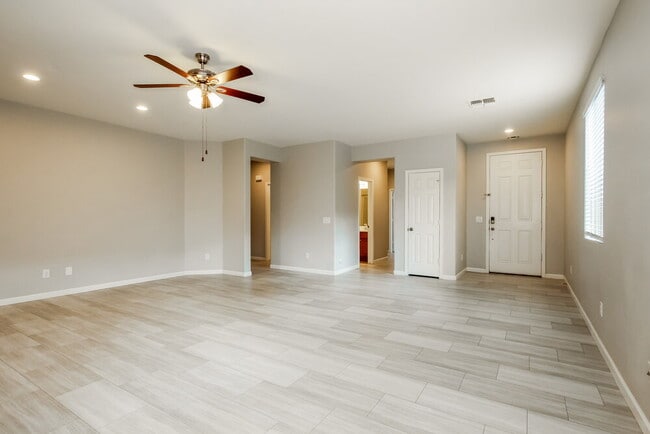 Photo - 5439 W Fetlock Trail