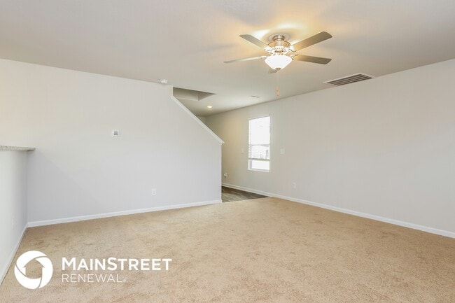 Photo - 225 Rustling Way