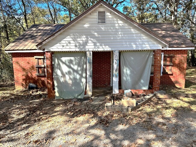 Building Photo - 1755 Ashville Rd Rental