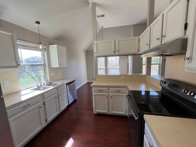 Photo - 4985 Alexis Dr