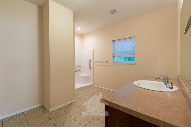 Photo - 1138 N Sherman Ave