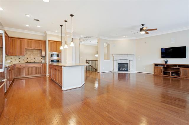 2225 Cameron Crossing