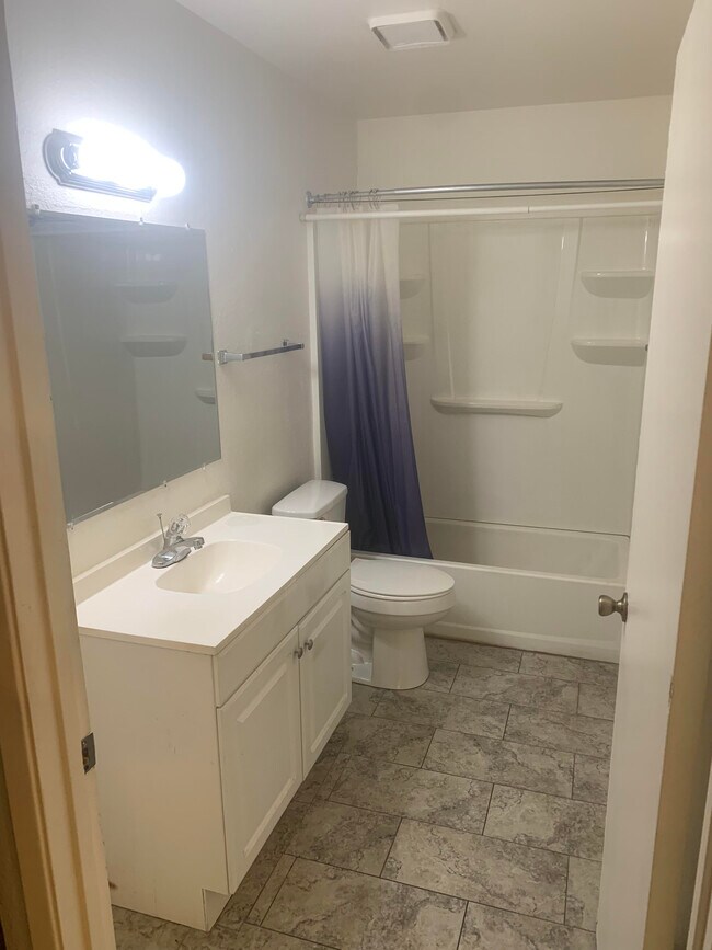 Photo - 2213 Peppermint Dr