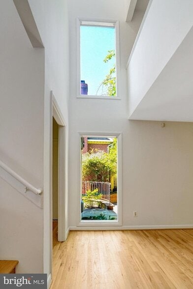 Photo - 203 W Glendale Ave