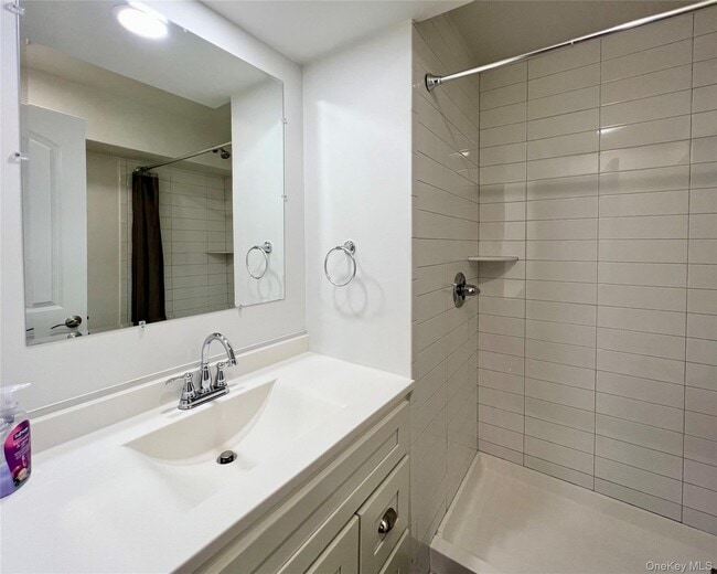 Photo - 16 Albano Rdg Unidad 1