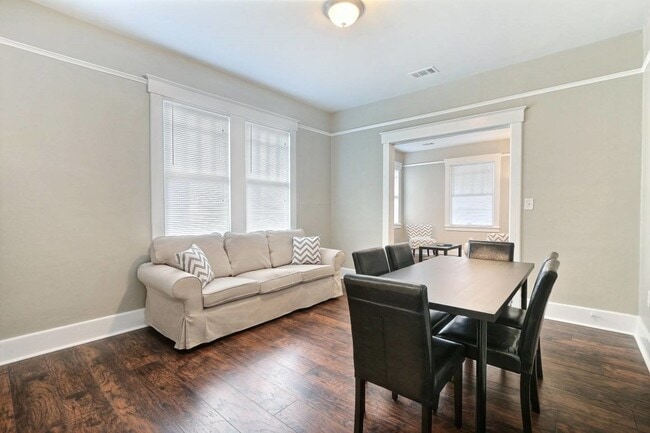 Photo - Large Downtown 3BR/2BA House For Rent Walking Distance to Daffin Park