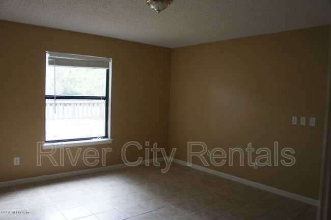 Photo - 849 Candleknoll Ln