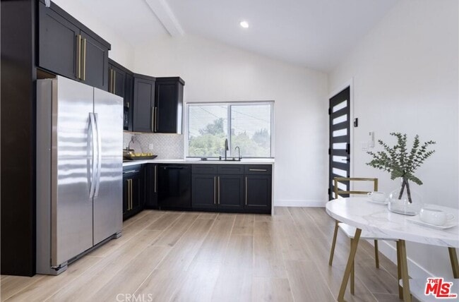 Photo - 9704 Comanche Ave