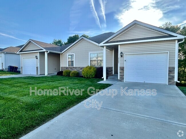 Building Photo - 9402 N Robinhood Ave Rental