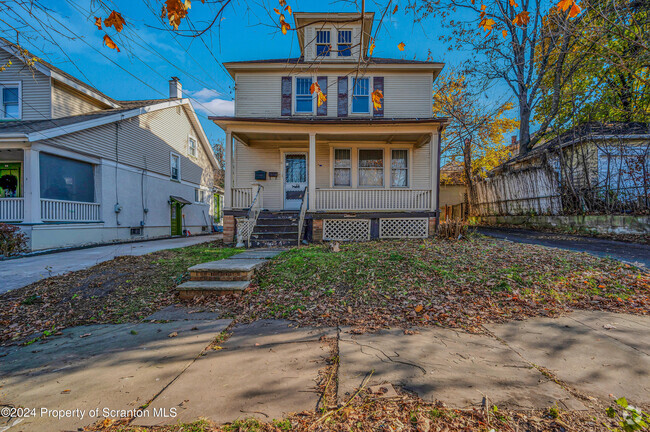 Building Photo - 21 Stafford Ave Rental