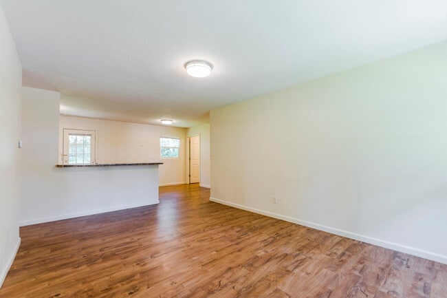 Photo - 2055 College View Rd