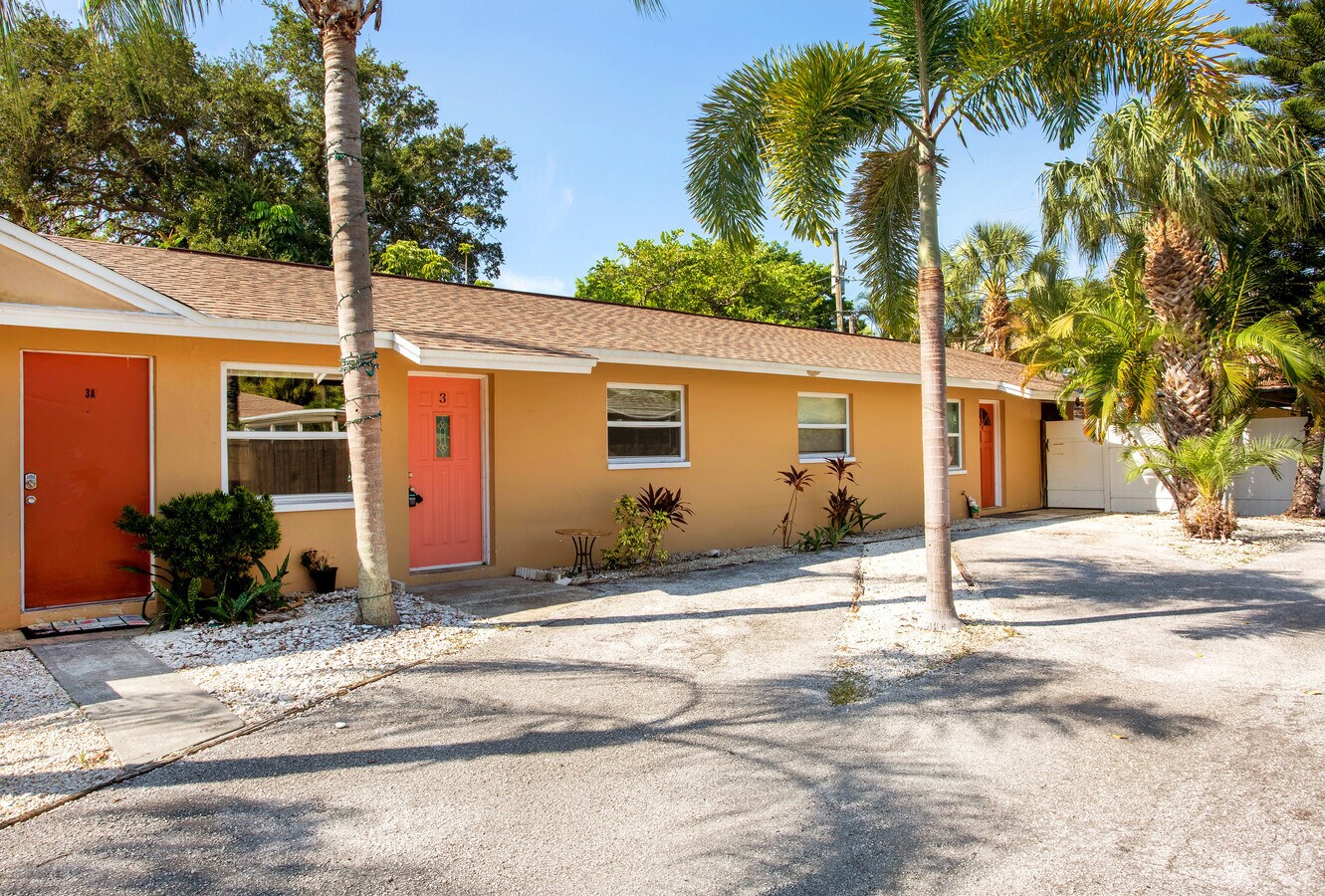 Photo - 2504 Bay Blvd