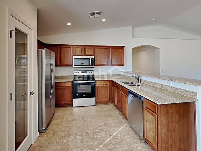 Photo - 3429 E Crescent Way