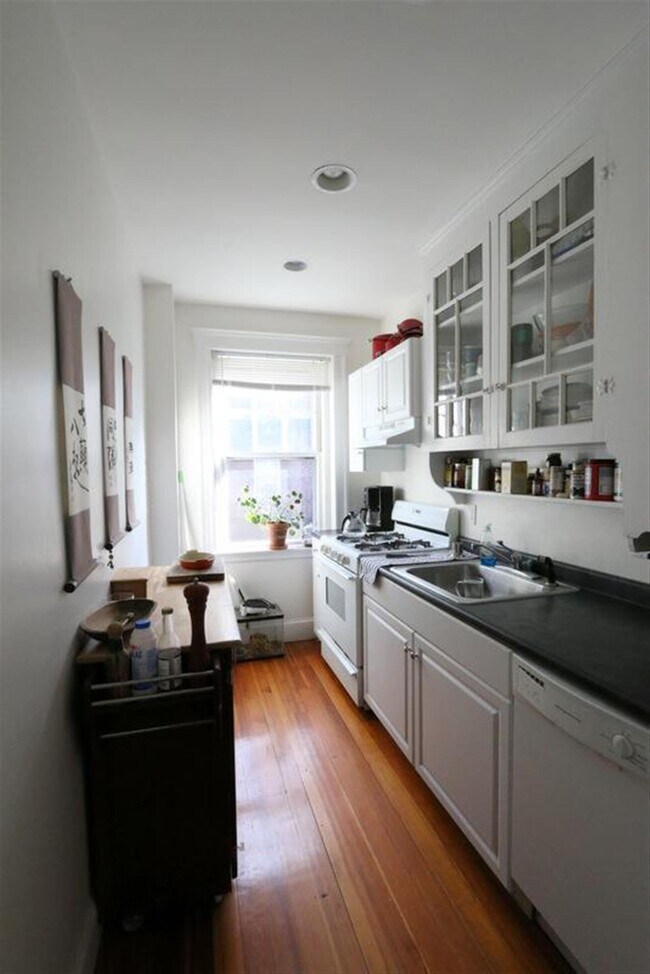Photo - 27 Ellery St Unit 3