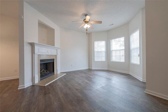 Photo - 6045 Capitol Knoll